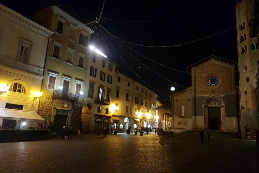 ...All'Archetto Di Sant'Andrea......Pieno Centro Orvieto Exterior photo